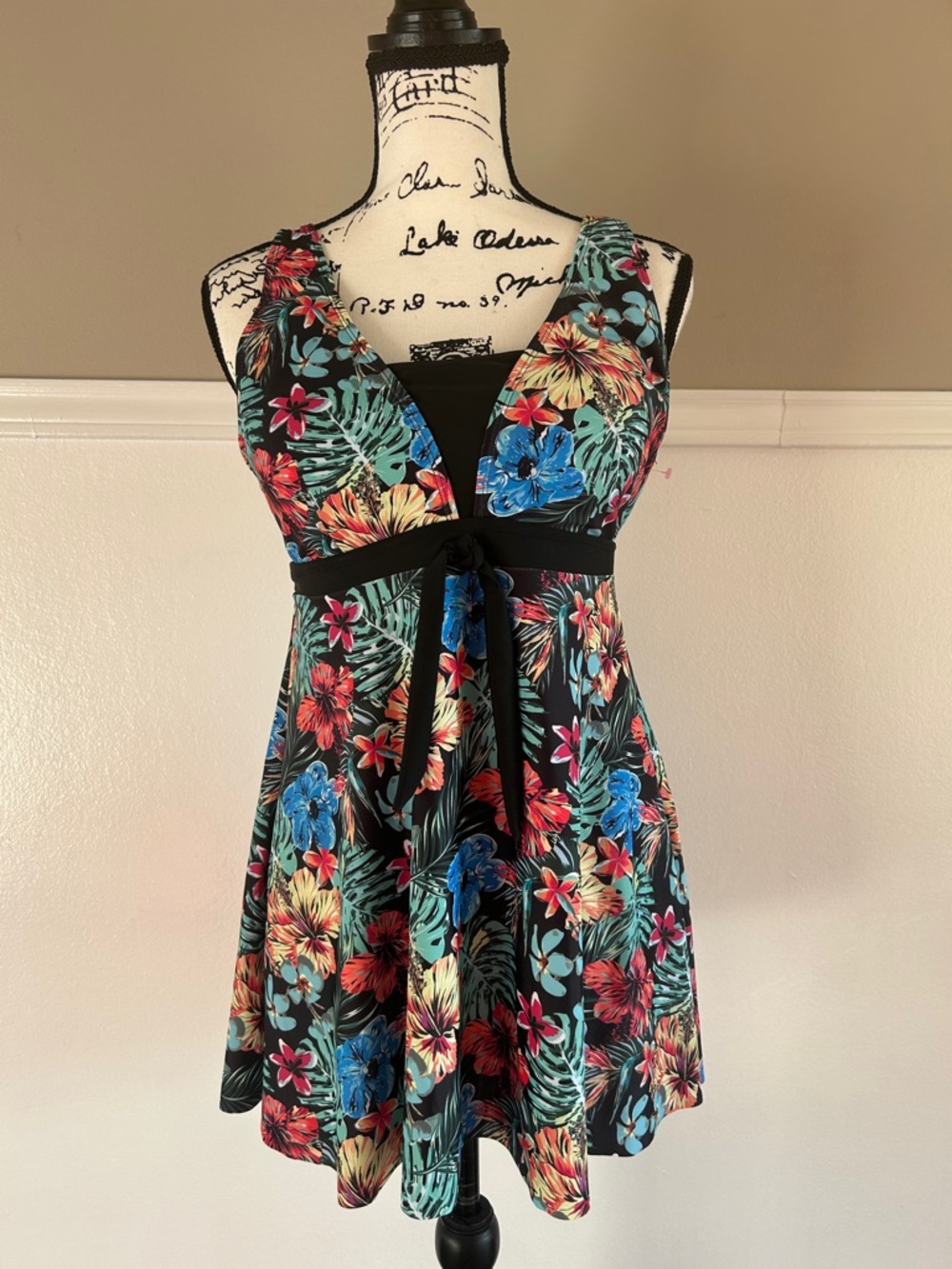 Bathing suit tankini/ tunic top
